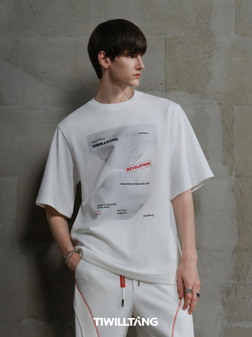 TIWILLTANG启世录“函授印鉴”邀请函印花短袖夏季圆领宽松T恤 商品图1