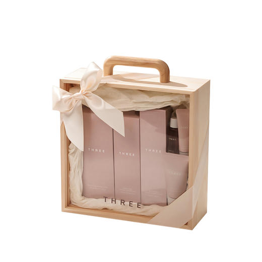 THREE平衡萃润礼盒 商品图0
