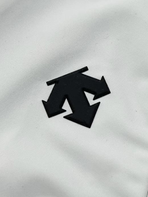 点此购买 迪桑特夏季女士冰感运动户外轻薄皮肤衣外套防晒衣 qk 288704 商品图14