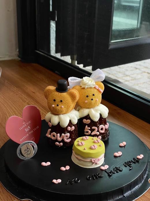 婚纱可露丽小熊蛋糕 商品图0