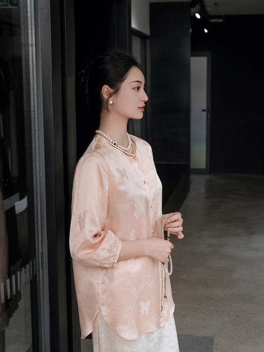 盛唐婧 |提花真丝缎七分袖气质上衣-粉色 商品图3