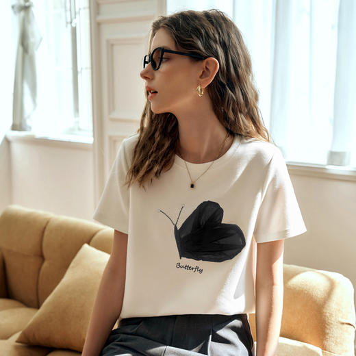 OLrain欧芮儿白色短袖T恤女夏季2024年新款高级感别致蝴蝶绣上衣 商品图1