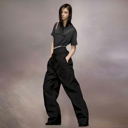 MAISON MARGIELA 马吉拉 女士字母刺绣徽标棉质圆领短袖T恤 黑色 S51GC0526 S20079 970 商品图3