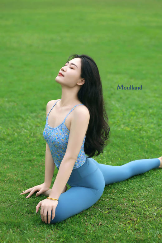 爆款好货 中长款细带短背心-蓝梦萦 商品图1