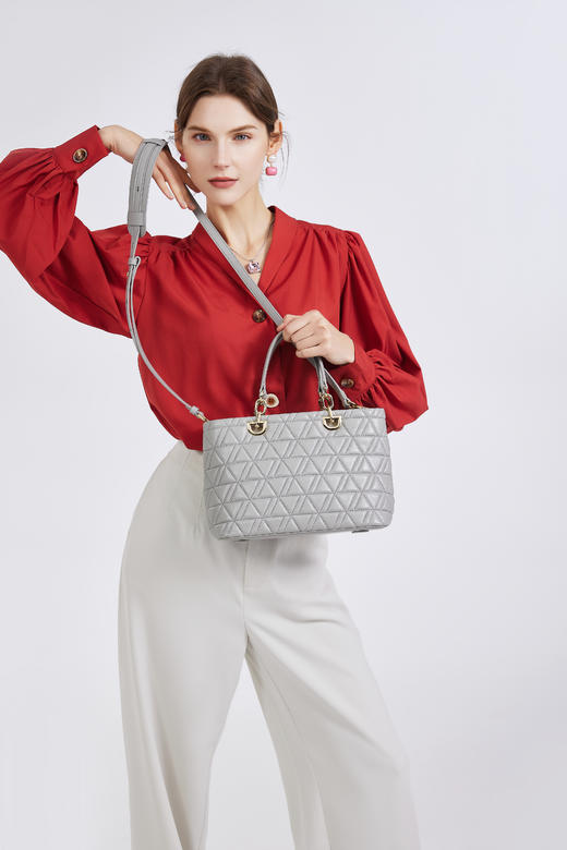 【高级羊皮系列】梦特娇新款秋冬优雅菱格戴妃包 商品图2