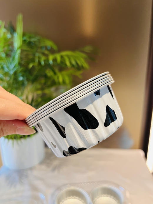 🥰【OUOTY空气炸锅油纸盘/锡纸盘/ 蛋糕杯】🌸1.食品级双面硅油纸+铝箔，👛使用安心✨2.防水防油不粘黏，再也不用洗油腻腻的锅啦🔥 商品图5