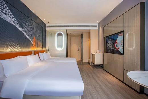 【方特恐龙乐园旁·自贡季朵酒店】188元起享季朵双床房/优享大床房/春山眠园景亲子房套餐，周末不加价！超长有效期至2024.12.31 商品图3