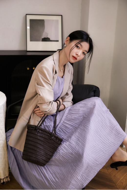 ✔️【全国包邮】 度假风褶皱背心连衣裙：✔宽松版型+无袖设计|巧妙遮副乳|藏肉显瘦🌿 ✔微肌理感面料|流动褶皱线条|实穿不平庸🔺 商品图2