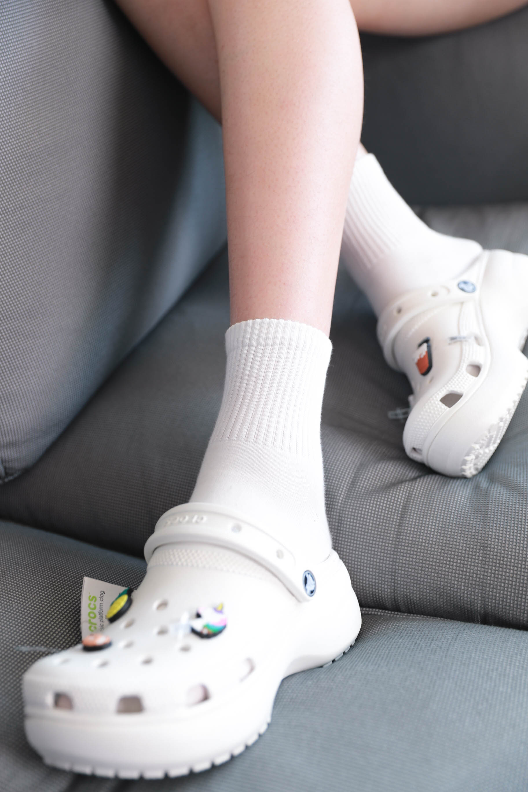 迷人滤镜云朵永存！！胶片感洞洞鞋。穿上就不想脱女凉鞋A052166