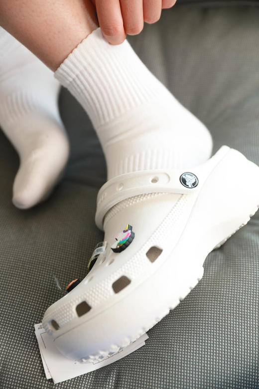 迷人滤镜云朵永存！！胶片感洞洞鞋。穿上就不想脱女凉鞋A052166 商品图12