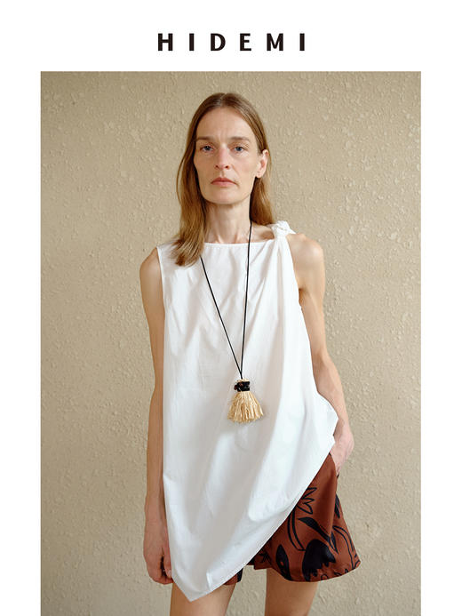 HIDEMI 度假系列极简纽结设计感不对称剪裁褶皱水洗棉背心上衣 白色/黑色 商品图12