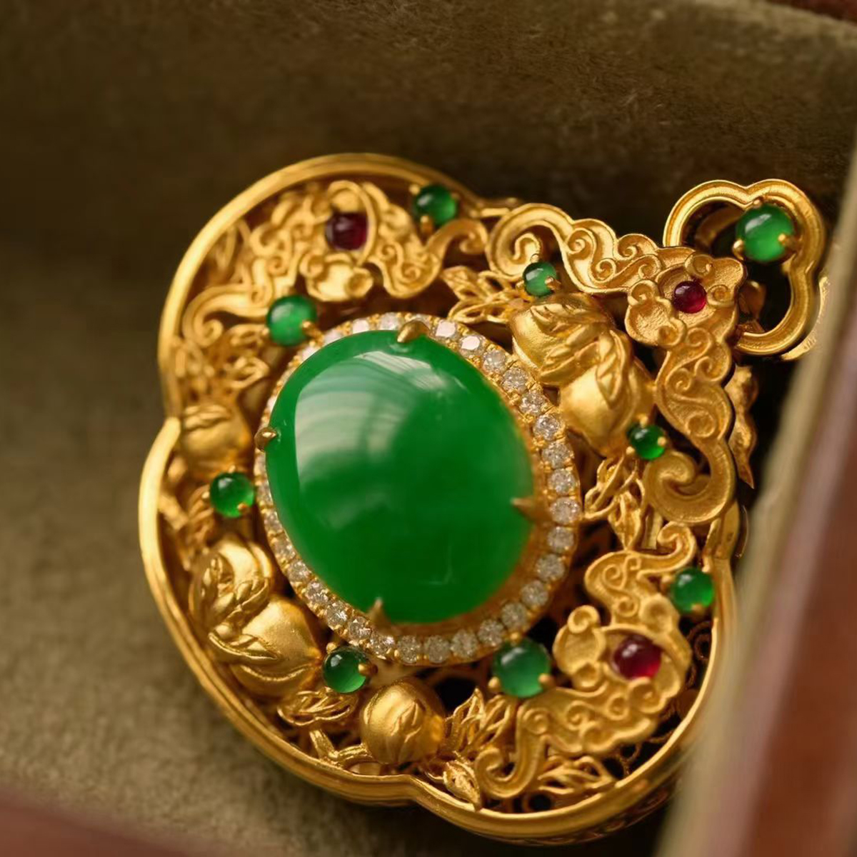 龢盒原创 步步生香系列 辣绿翡翠珠大蛋面福寿香囊