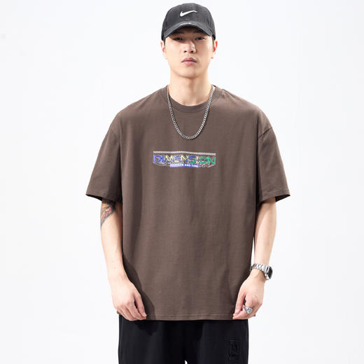 【Q】【100%纯棉】【新款DQ】大依优型大码短袖T恤圆领胸前印花加肥加大男士大号弹力透气舒适半袖夏装潮款 商品图0