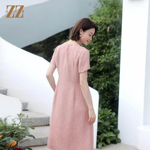 佐尔美夏季新款 气质优雅绣花桑蚕丝中长连衣裙女 E32LS100 商品图4