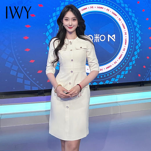 IWY/米白色气质名媛小香风连衣裙女圆领高级感修身七分袖主持人Q783 商品图1