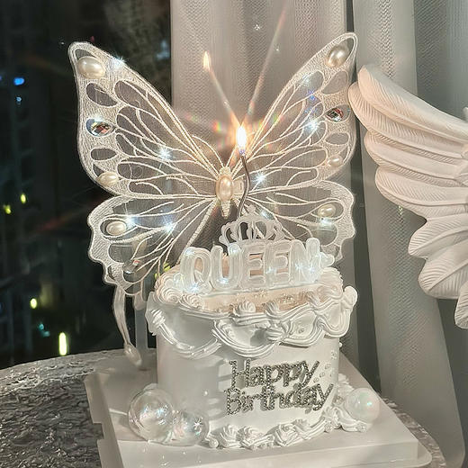 【蝶舞】动物奶油、新鲜水果夹心，戚风蛋糕胚；轻盈的蝴蝶、舞动着美丽的翅膀，代表唯美的、超脱的、自由的、纯真的、美好的~ 商品图0