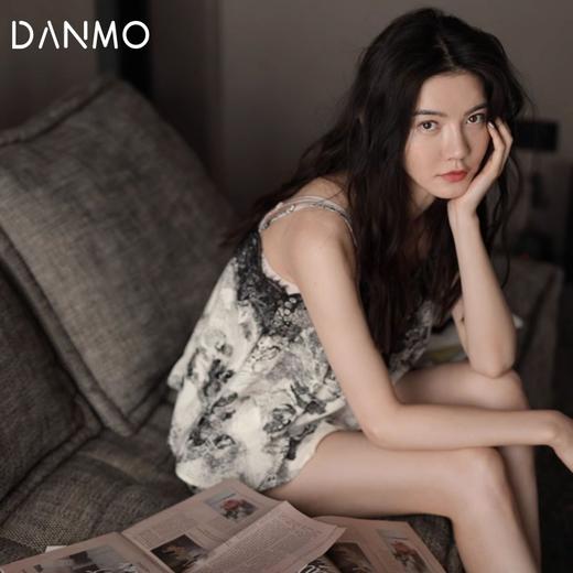 DANMO「蕾丝水墨画家居服套装」手感柔和 亲肤舒适 V领蕾丝设计 植物水墨画印花图案 清新雅致 商品图0