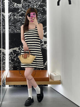 【原价359，清货价66，不支持退换】连衣裙Y052130579