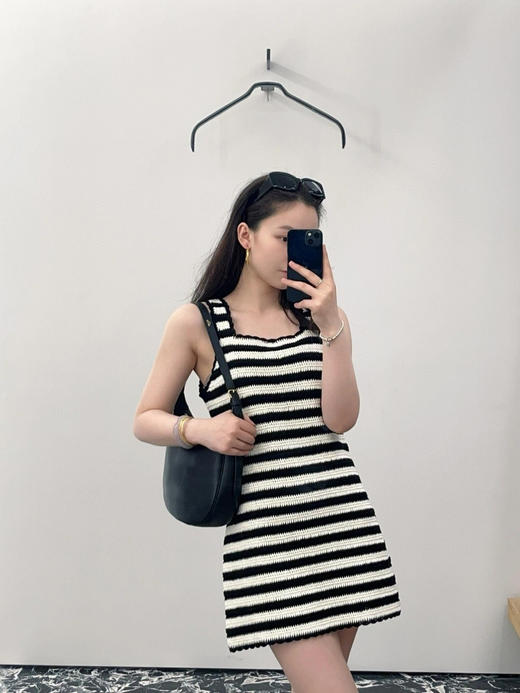 【原价359，清货价66，不支持退换】连衣裙Y052130579 商品图3