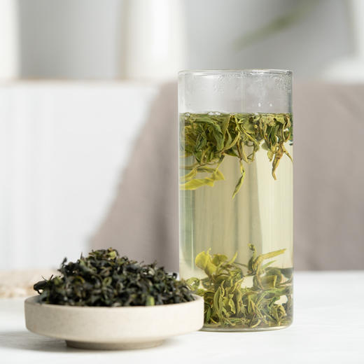 【茶馆茶叶】【北方佳人】精选白毫青茶 | 100°水泡叶底绿 满满的豌豆香 不苦不涩 叶底完整 茶汤绿且透亮 商品图2