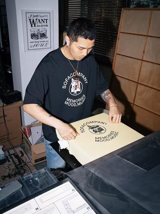 SUPERTOFU（SPTF)/CDT-SS24-T004/复古趣味手绘 弧形图案 索罗娜 短袖T恤 商品图1