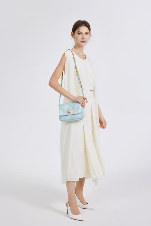 春夏新色梦特娇优雅珍珠法式小香风斜挎包【高级羊皮系列】 商品图7