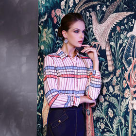 【伯妮斯茵】3F6241--衬衫--狩猎的花丛--《因汉而生--哥特》