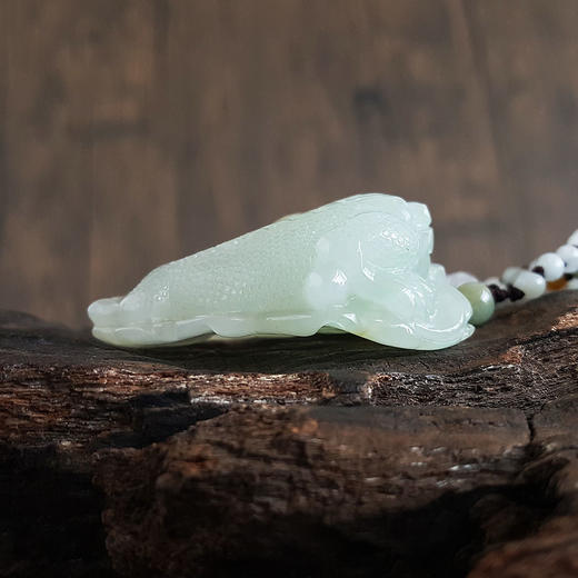 【天然正品】天然糯种浅绿色锦鲤造型翡翠（好运、纳福）吊坠项链300424NJ08 商品图4