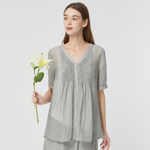 Famecoco范可儿气质宽松吊带衬衫两件套新款V领微透上衣女夏FAB3BH023 商品图3