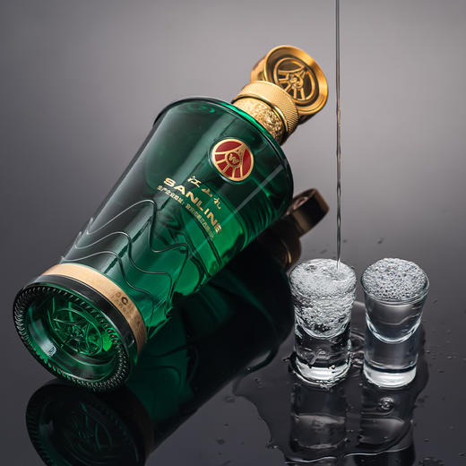 【防伪验证】五粮液集团 江山礼万里长江纪念酒52°浓香型白酒入口绵甜 商品图3