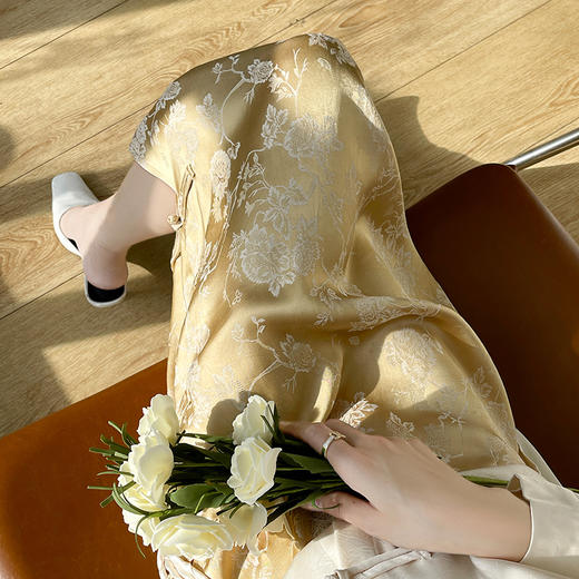 SIIJJEYY枝辑提花盘扣半身裙   (5色可选) 商品图3