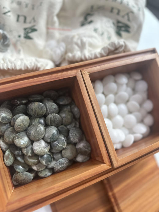 纯天然七彩玉玉石围棋 商品图3