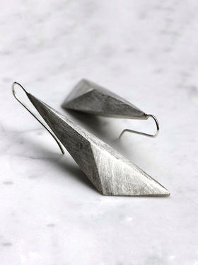 AWU｜PR-E  Prism Hook Earrings [ 棱 耳环 ]