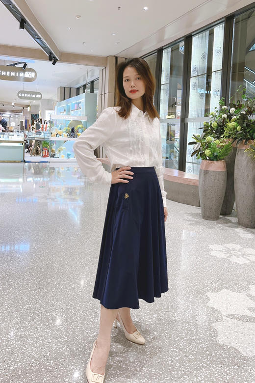 百搭精致提花皓色衬衫LZ3F03 商品图3