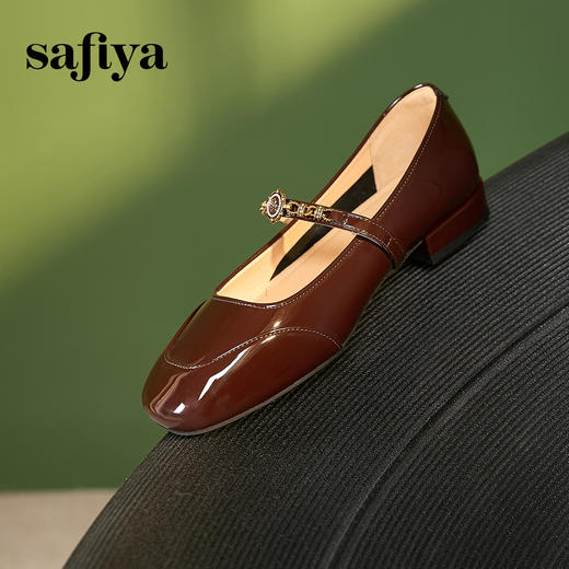Safiya/索菲娅2024秋 法式复古玫瑰金属扣方头低跟浅口玛丽珍鞋 SF43112134 商品图3