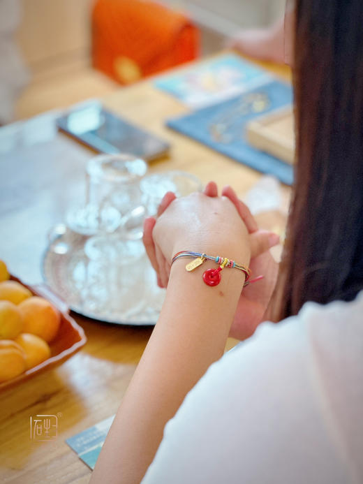 三生石·欢喜 朱砂平安扣五彩缕手链 商品图4