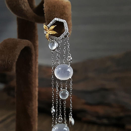 【天然正品】AU750精品白金镶钻镶冰种白色蛋面翡翠流苏造型耳环130524XY15  现售价：7680 特价 商品图3