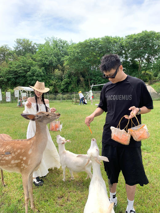 Read Nameless/罗马假日白色亚麻棉连衣裙（送麂皮腰封） 商品图4