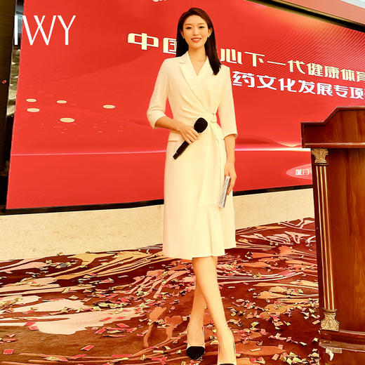 IWY/白色艺考主持人正装女设计感西装连衣七分袖气质优雅气场强大Q772-W 商品图0