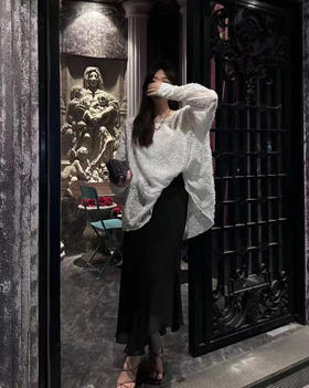 今日穿搭：性感暗影女神装，气质高腰显腿长