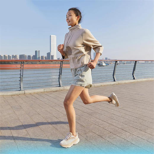 【防滑减震 百搭潮流】HOKA ONE ONE 男女邦代8公路跑鞋 Bondi 8减震回弹 舒适透气轻便跑鞋 商品图0