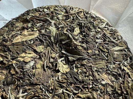 福鼎白茶老白茶茶饼核心产区管阳高山料传统碳焙2019寿眉350g/2020白牡丹200g 商品图5