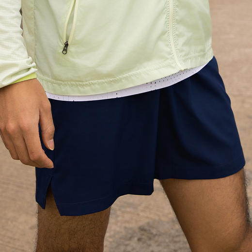 必迈春夏新款男士运动跑步训练裤3.5寸轻量速干透气舒适休闲短裤 商品图6