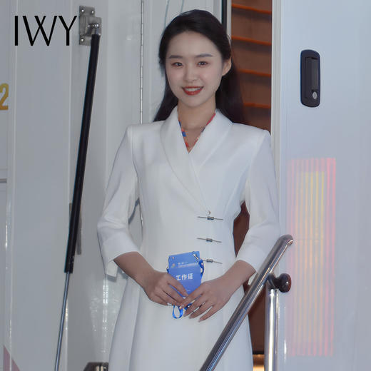 IWY/白色国风新中式连衣裙七分袖女气质上镜演讲比赛主持人正装裙Q1131-W 商品图1