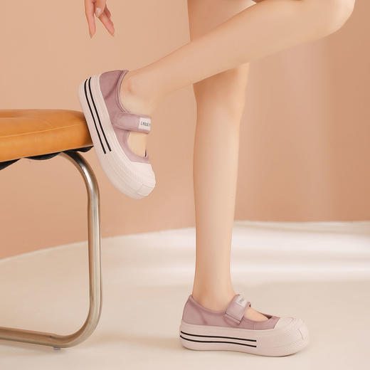 西村名物2024新款气质平底圆头厚底丑萌真皮休闲女鞋通勤单鞋女T24AE13981 商品图2