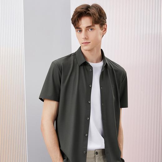 柒牌男士短袖衬衫2024夏季新款时尚格纹提花高弹舒适休闲翻领衬衣	126A71320 商品图1