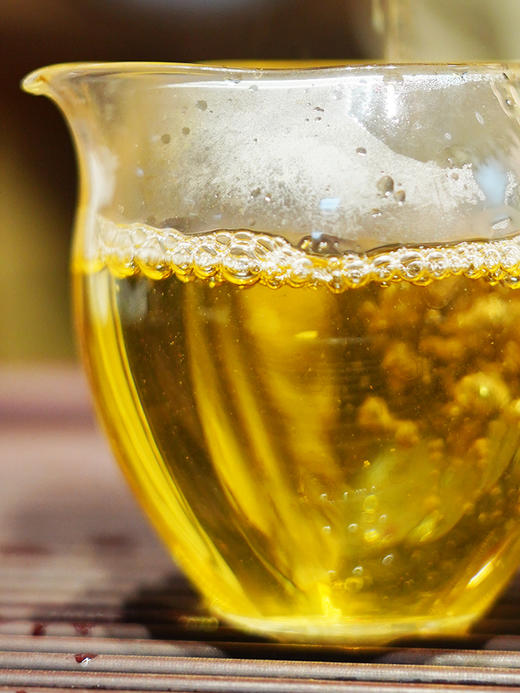 活动即将结束！【积分兑换】【哆依树高杆】2024年头春头采选取易武高杆之王，仅采茶王树周边八棵大高杆单采单制357g/饼，不带外铝盒 商品图9