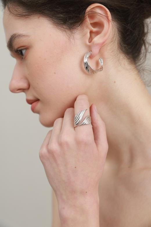 SOL DE VERANO 丽池系列不规则C圈耳环 商品图0