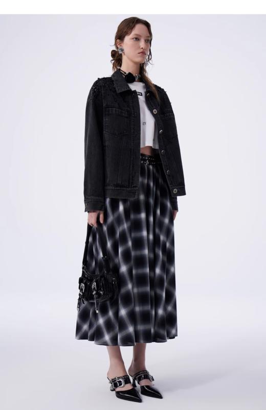 JORYA2024新款闪耀钻饰点缀落肩袖牛仔外套 Q100807E 商品图7