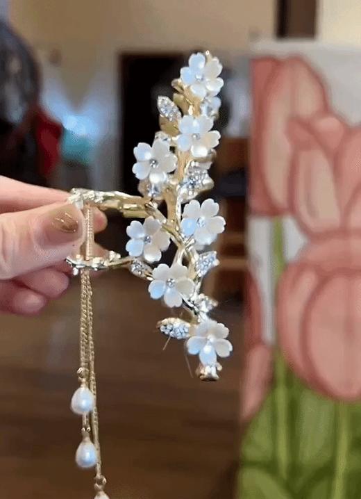 【家居百货】小仙女们必入超仙【新中式·茉莉花流苏抓夹】水钻高级感发夹盘发鲨鱼发饰！年年岁岁花相似！岁岁年年人不同 商品图2